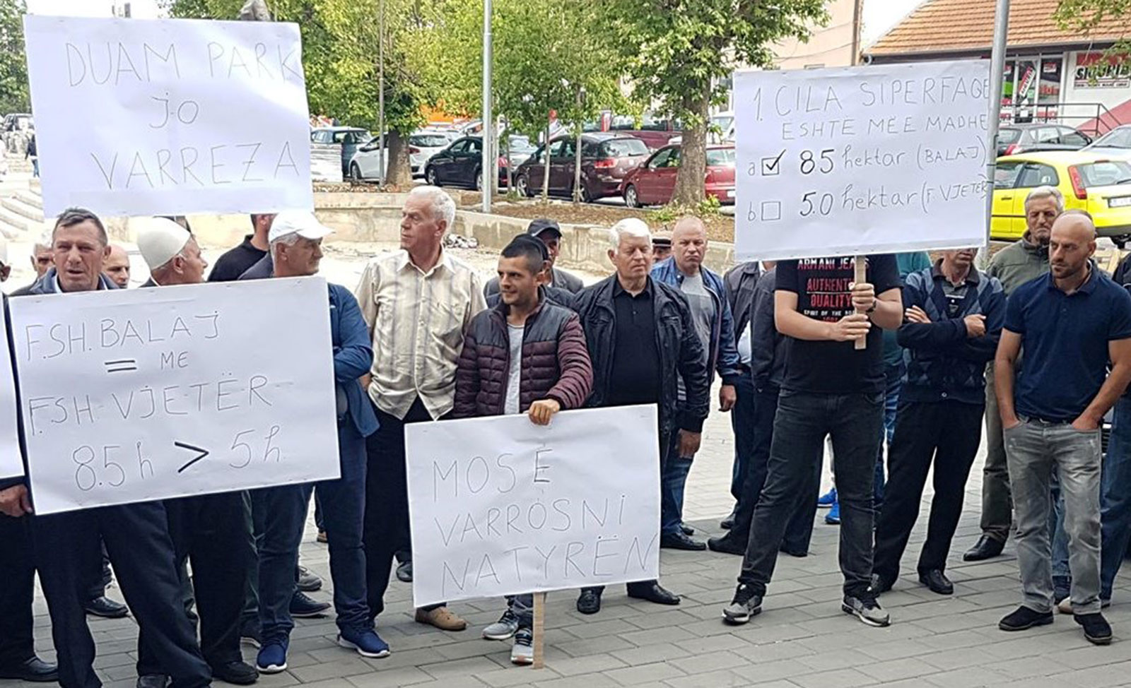 Kundërshtohet vendimi i Ministrisë për lokacionin e varrezave në Ferizaj