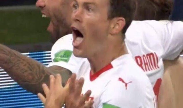 Kapiteni Lichsteiner arsyeton festën e Xhakës e Shaqirit, trajneri Petkoviq mban balancën