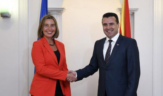 Mogherini bën thirrje për hapje të negociatave me Maqedoninë