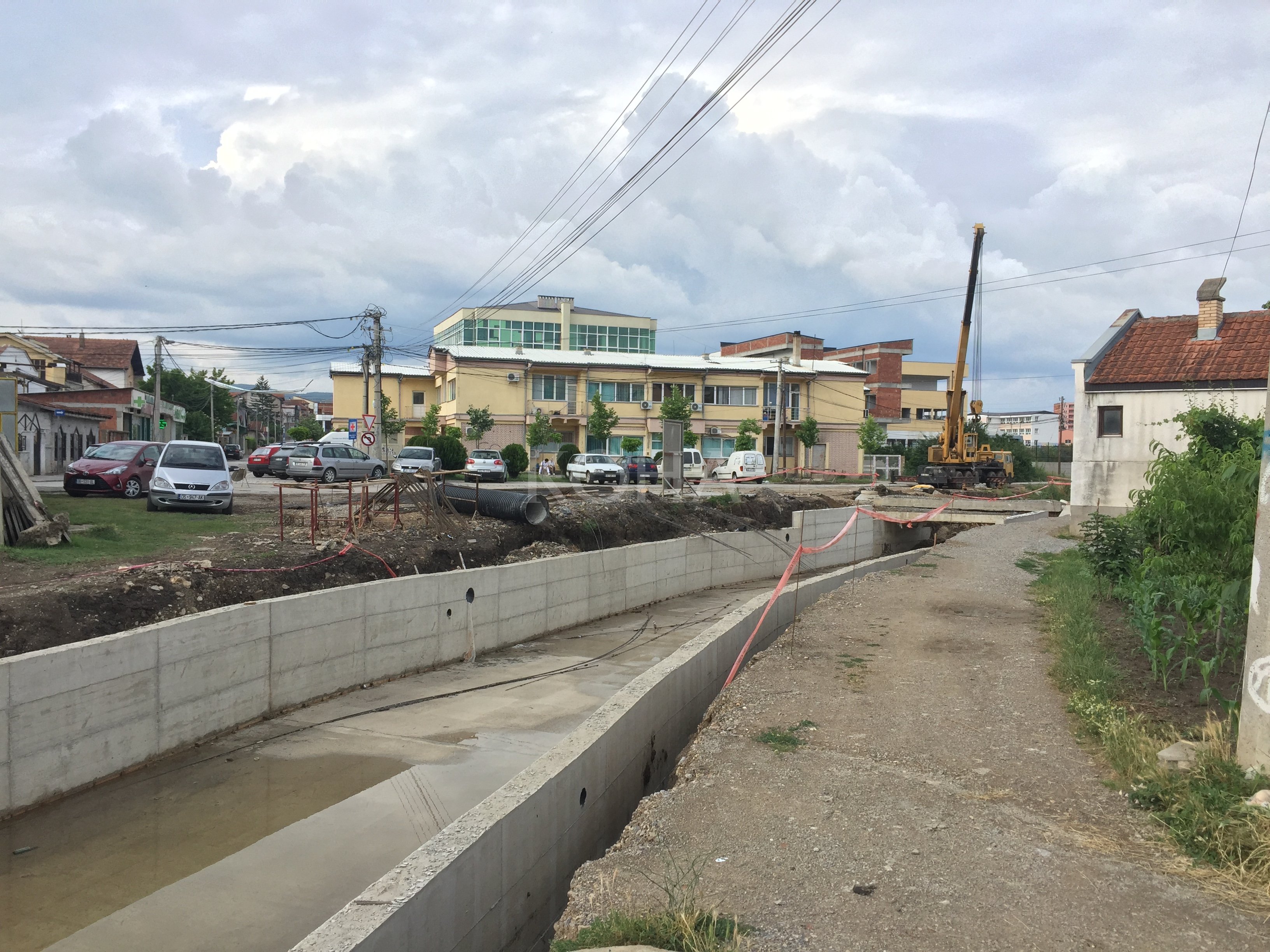Projektet komunale në Gjilan s`përfundojnë brenda afateve të kontraktuara