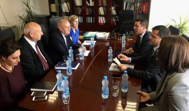 MKRS-ja zotohet për investim në Agjencinë e Arkivave dhe ndryshim të ligjit