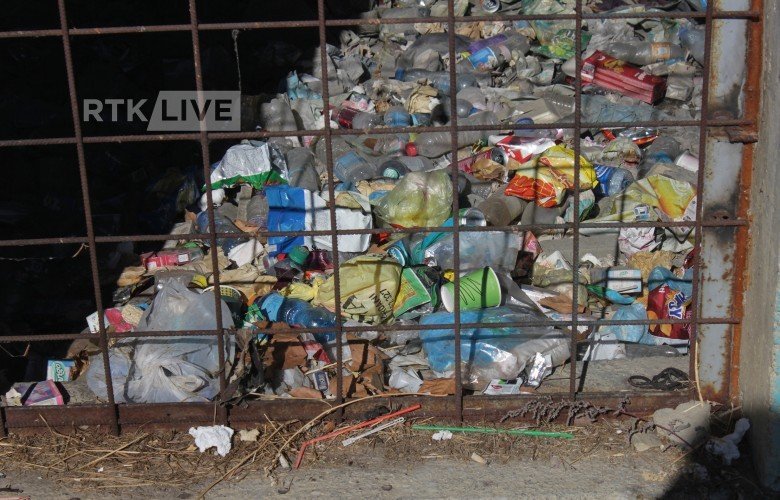 Nis shqiptimi i gjobave të para për hedhjen e mbeturinave