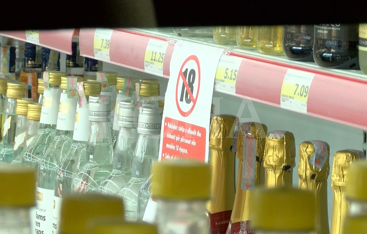 Me 21 inspektorë, MTI-ja synon të sanksionojë shitjen e duhanit dhe alkoolit për minorenë