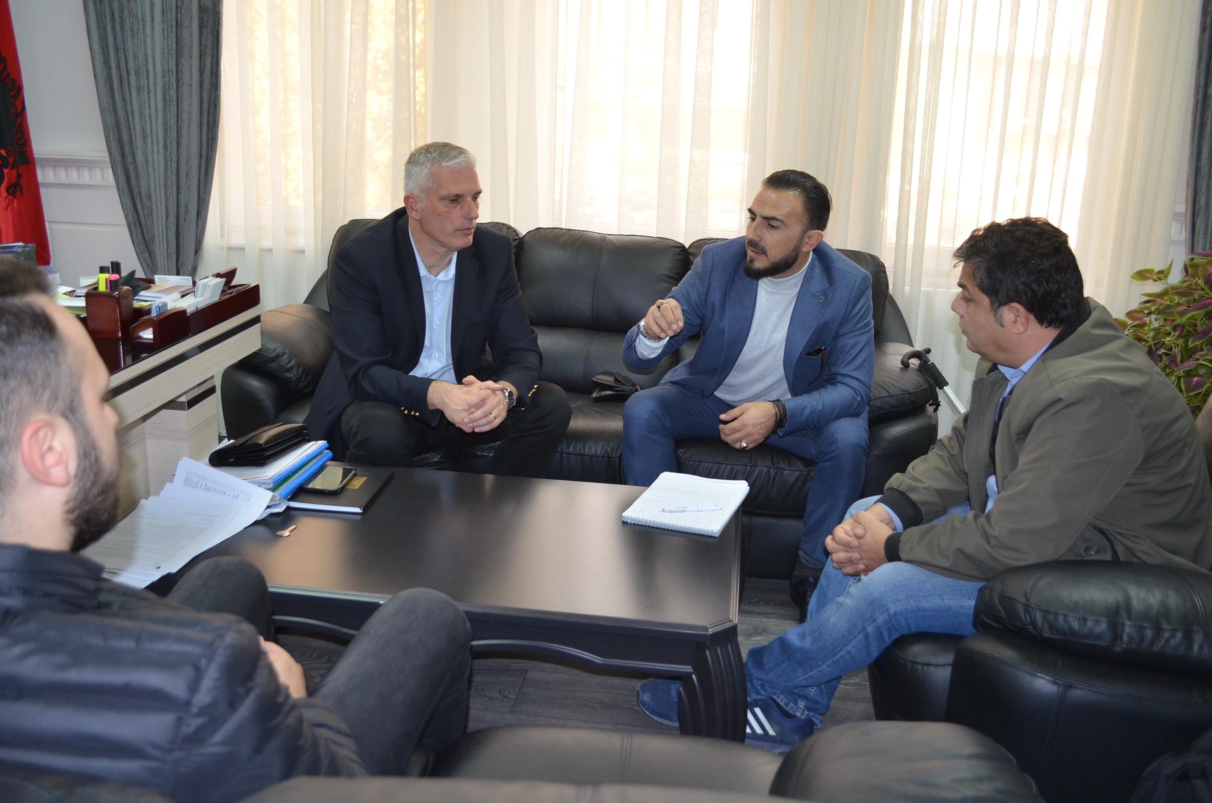 Komunitetet pakicë në Mitrovicë përballen me papunësi e mungesë infrastrukture