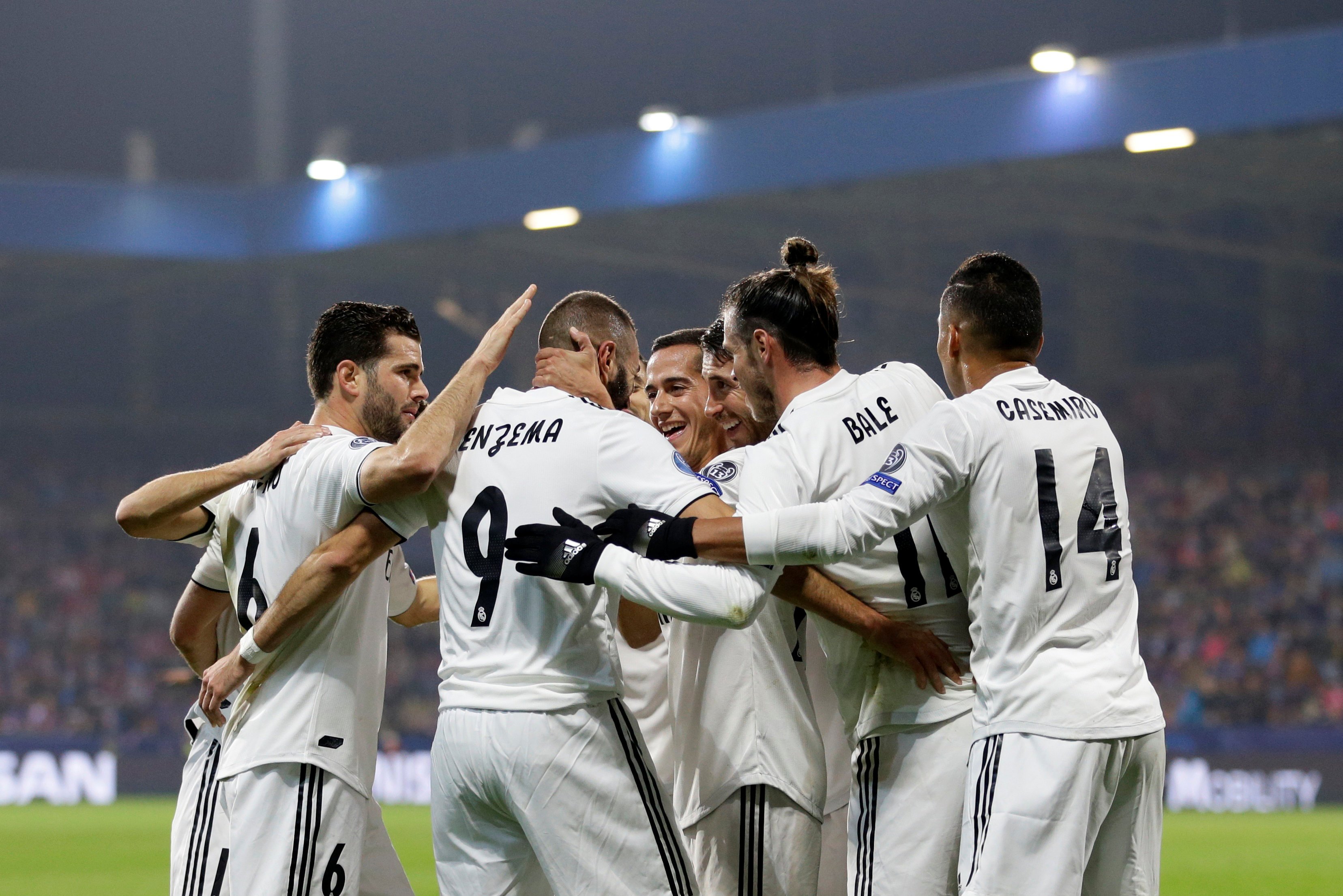 Real Madridi me fitore të thellë ndaj Plzenit, shkëlqen Benzema