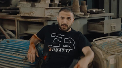 “Distanca”, kënga e re e Gjikos