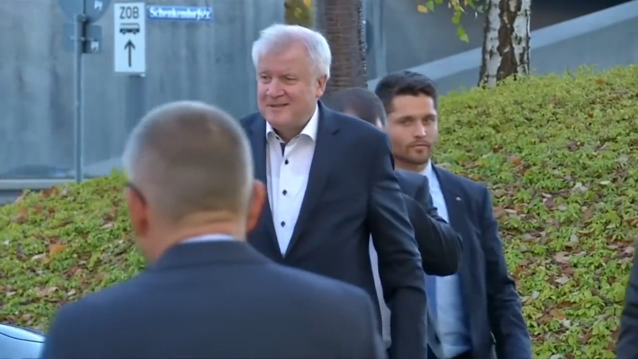 Edhe aleati i Merkeitl, kreu i CSU-së, kërkon t’i japë fund karrierës