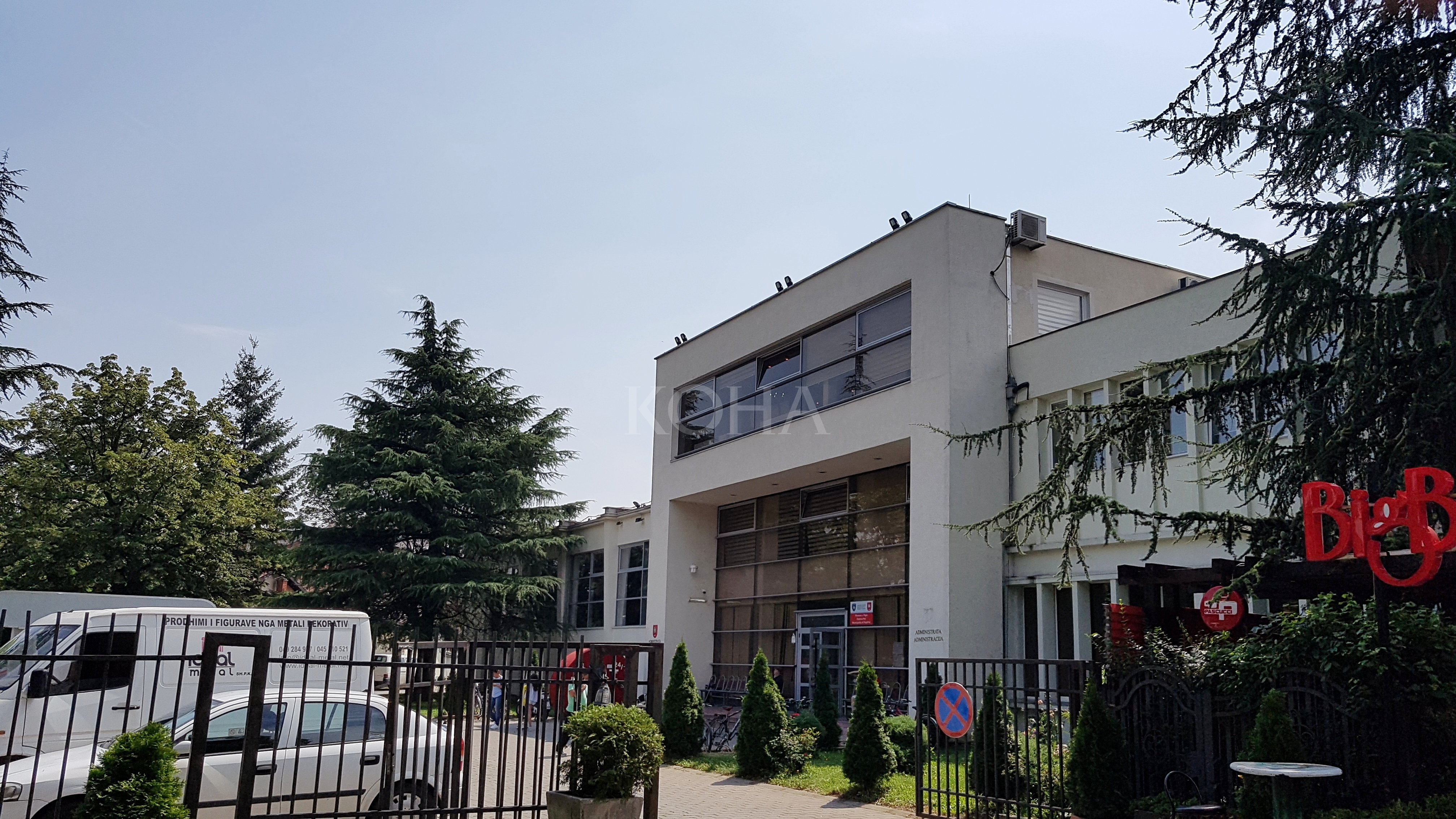 Komisioni monitorues për strategji komunikimi jofunksional në Pejë