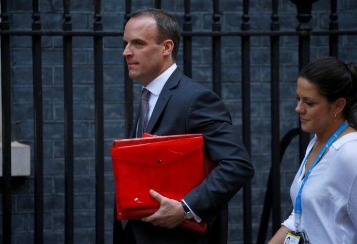 Jep dorëheqjen edhe ministri britanik i ngarkuar për Brexit