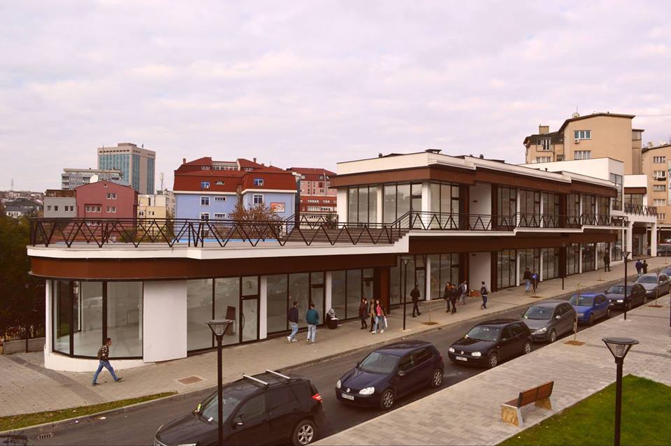 Hoxhaj thotë se ka përfunduar procesi për lëshimin e lokaleve me qira në Pejton