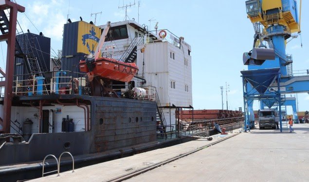 Mbi 3 milionë tonë mallra eksport – import në 10 muaj në portin e Durrësit
