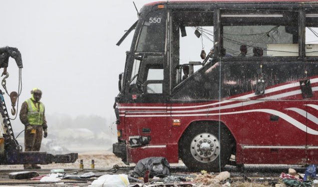 Rreth 40 persona, shumica fëmijë lëndohen pas përplasjes së dy autobusëve