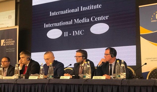 Meta: Mbështesim dialogun Kosovë-Serbi, opozita të jetë pjesë e dialogut