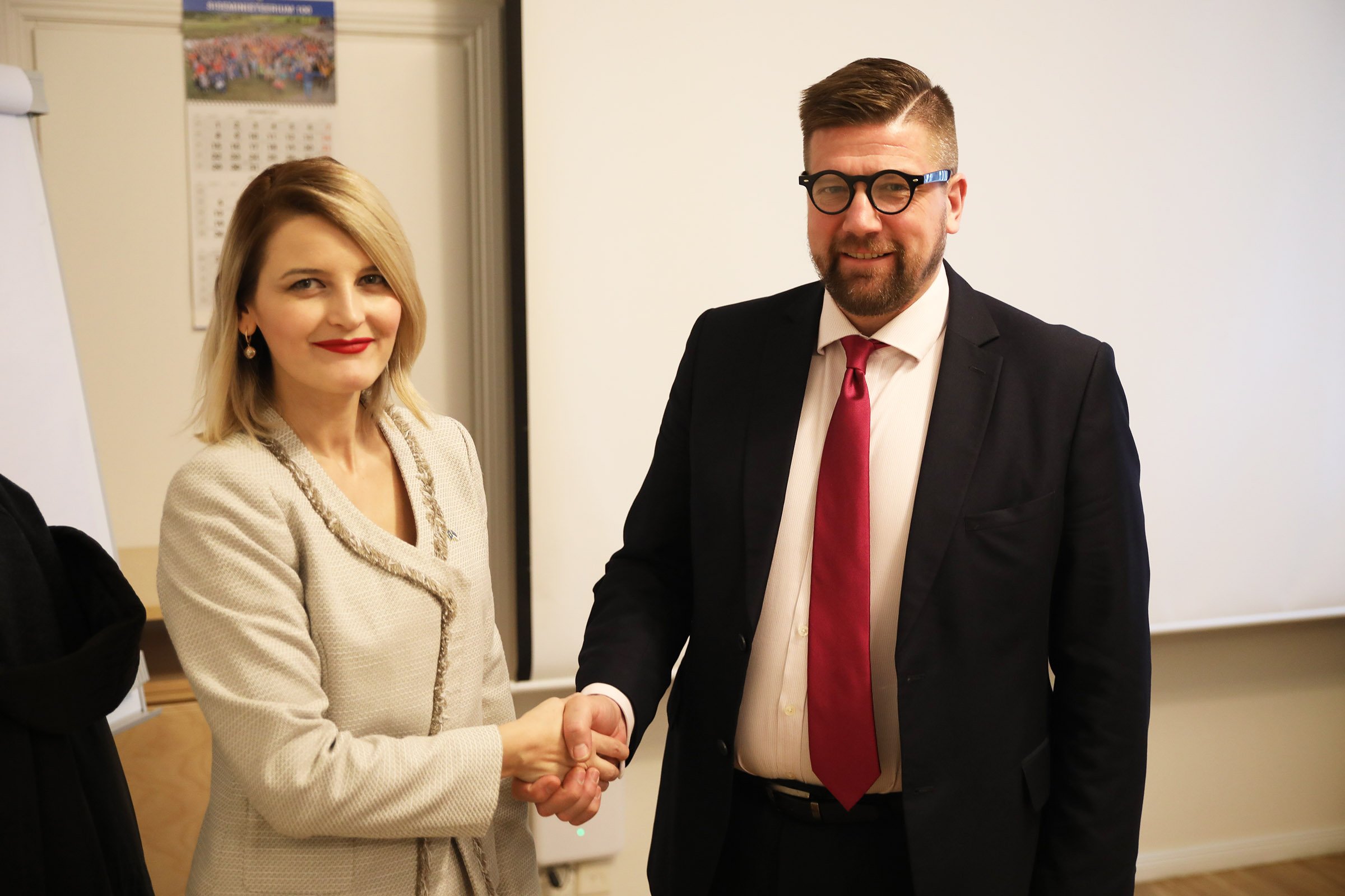 Ministrja Hoxha në Estoni, merr mbështetje për liberalizimin e vizave