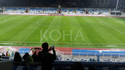 Shikuesit hyjnë në stadiumin “Fadil Vokrri”
