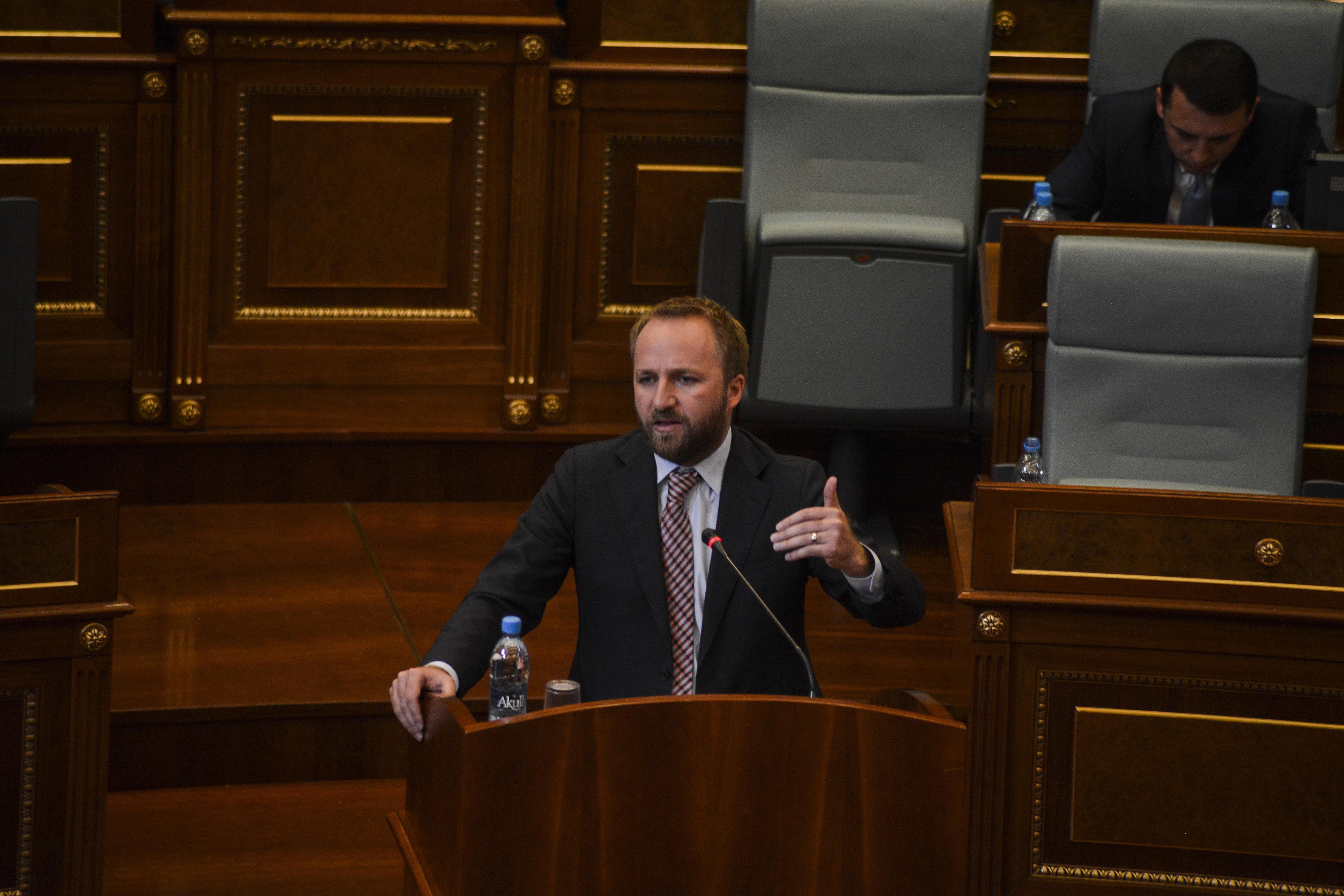 Ministri Tahiri: Miratimi nesër i ligjeve, jetik për reformat në drejtësi e sundim të ligjit