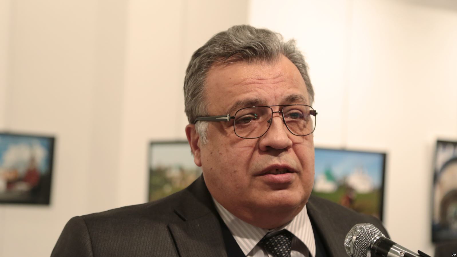 Turqia e lë fajtor lëvizjen e Gylenit për vrasjen e ambasadorit rus në Ankara