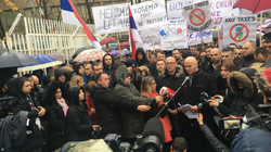 Protestojnë serbët në veri, thonë s’ka kthim pas