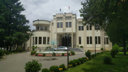 Berisha akuzon kabinetin e Haskukës për kurdisje konkursesh