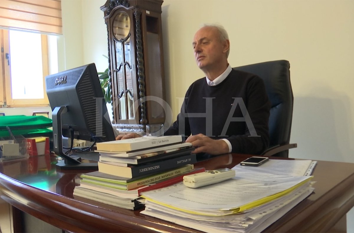 Sopi kthehet në krye të Teatrit Kombëtar, kërkon shkarkimin e “bordit të politizuar”