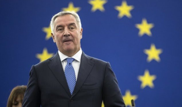 Sipas Gjukanoviqit, dështimi i referendumi në Maqedoni s’ndikon në dialogun Serbi-Kosovë