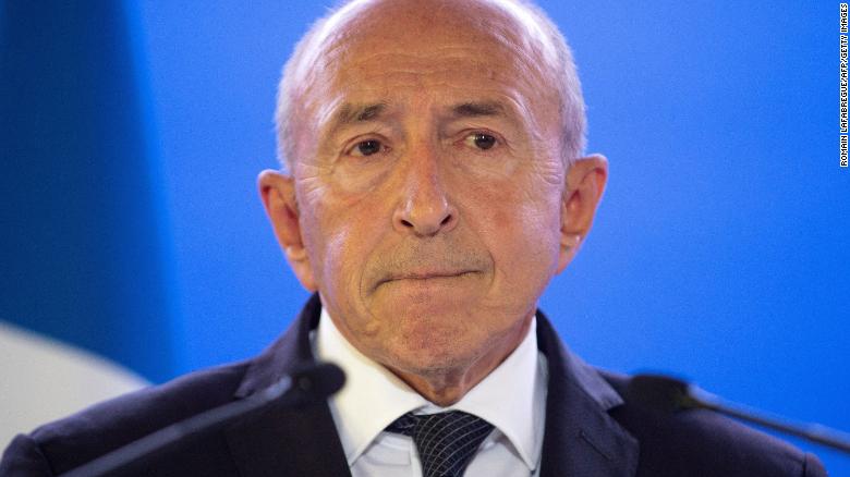 Dorëhiqet ministri i Brendshëm i Francës, goditje për Macronin