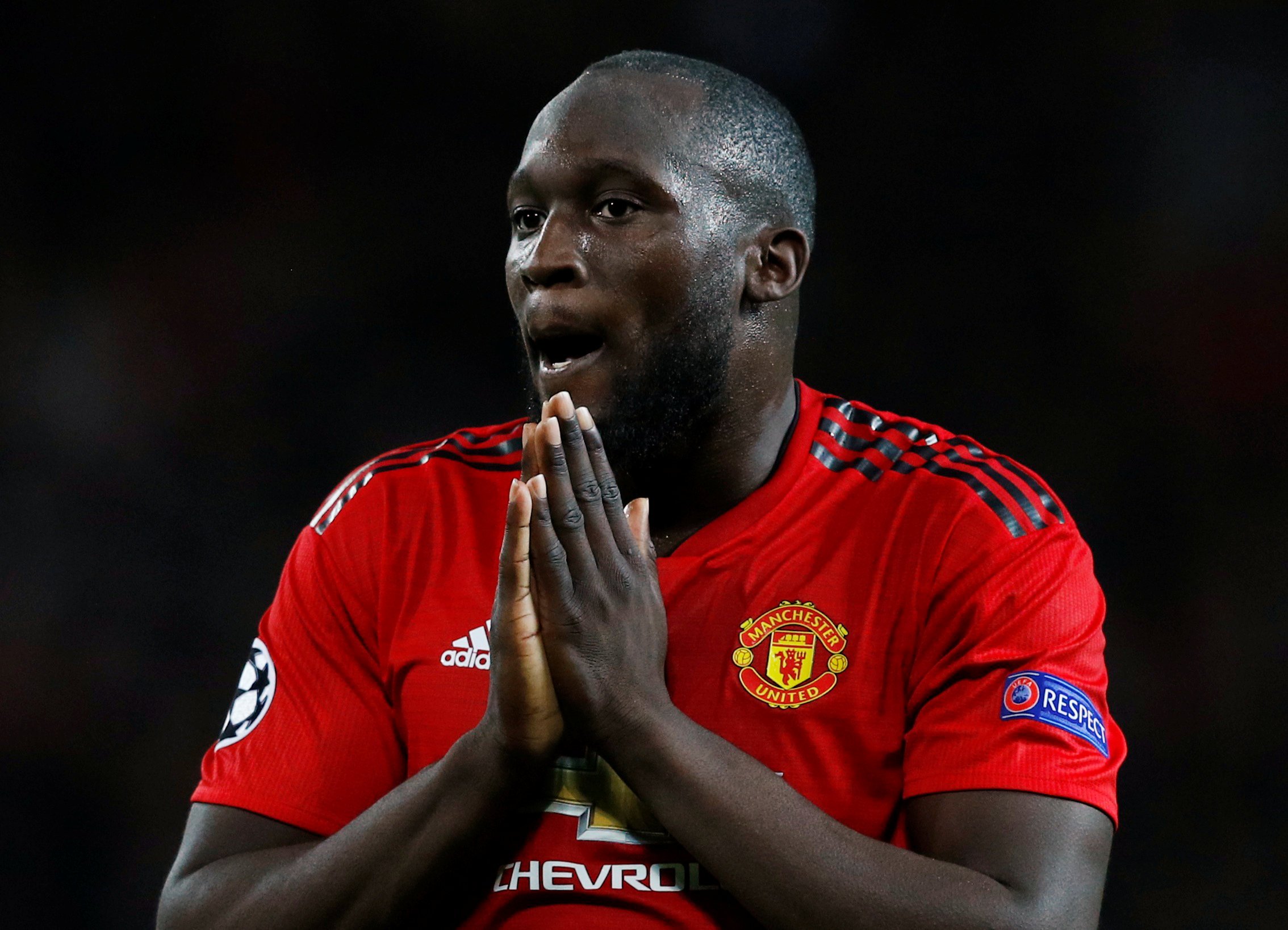 Unitedi pritet të gjobitet nga UEFA për vonesën në “Champions”