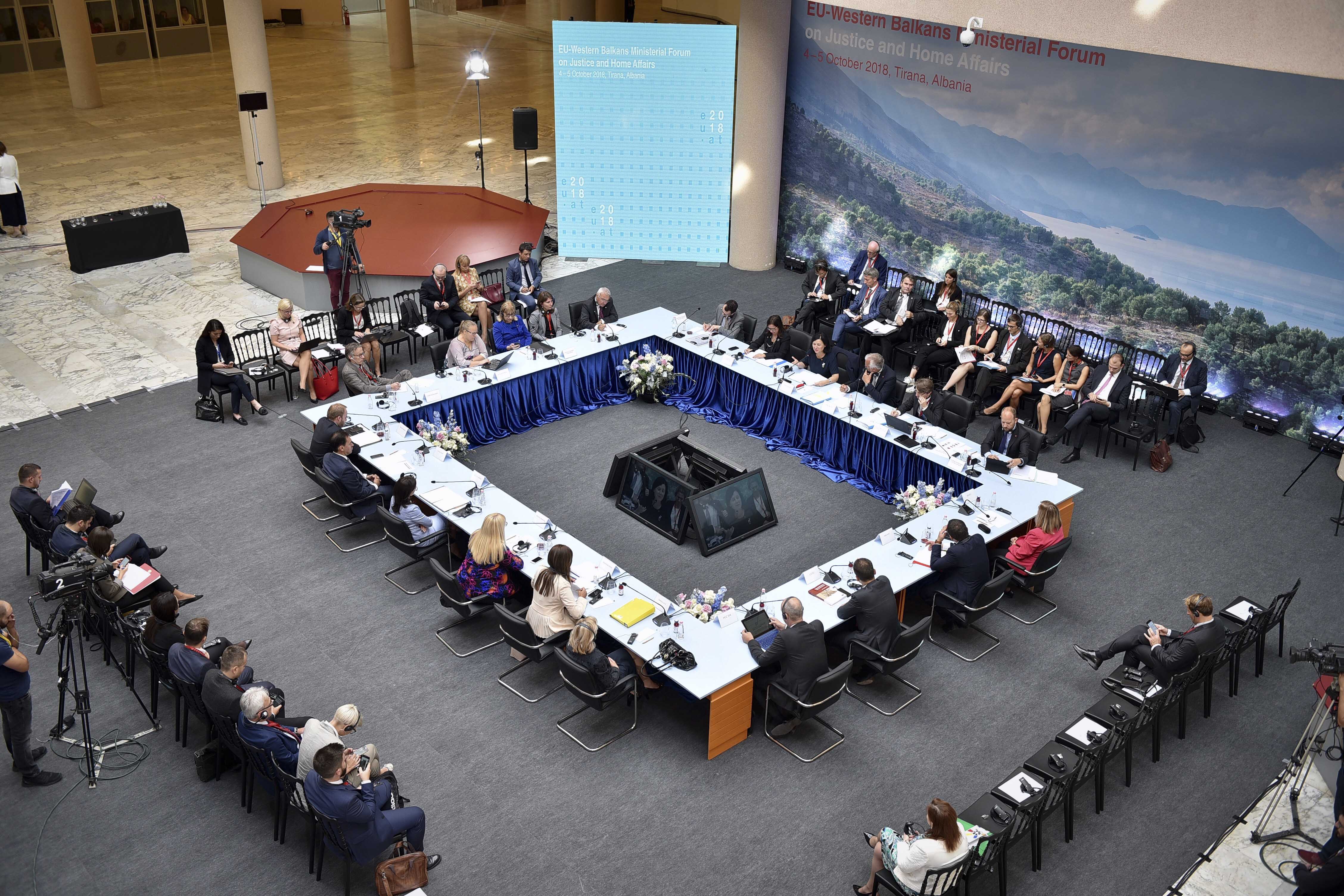 Kosova e di se ka shumë punë për të bërë në sistem të drejtësisë, thotë Tahiri