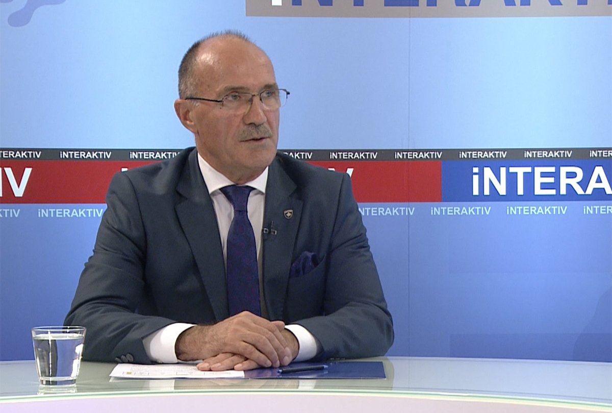 Gashi thotë se s’ka arsye që Evropa të lidhë procesin e vizave me idetë për korrigjim kufijsh