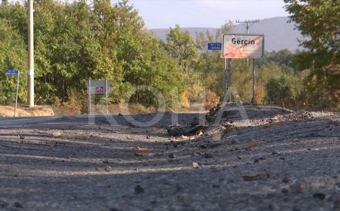 Hasianët ankohen për gjendjen e rrugës që s’po përfundon tash e 4 vjet