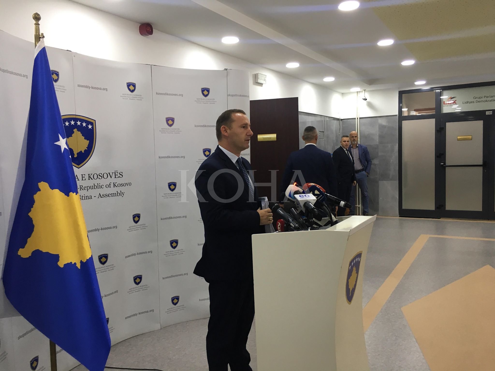 LDK-ja e VV-ja bojkotojnë seancën e sotme, marrin pjesë të enjten kur diskutohet për FSK-në