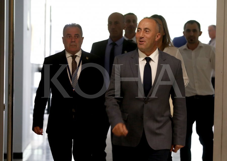 Haradinaj s’e di se çfarë folën Thaçi e Vuçiqi në Bruksel