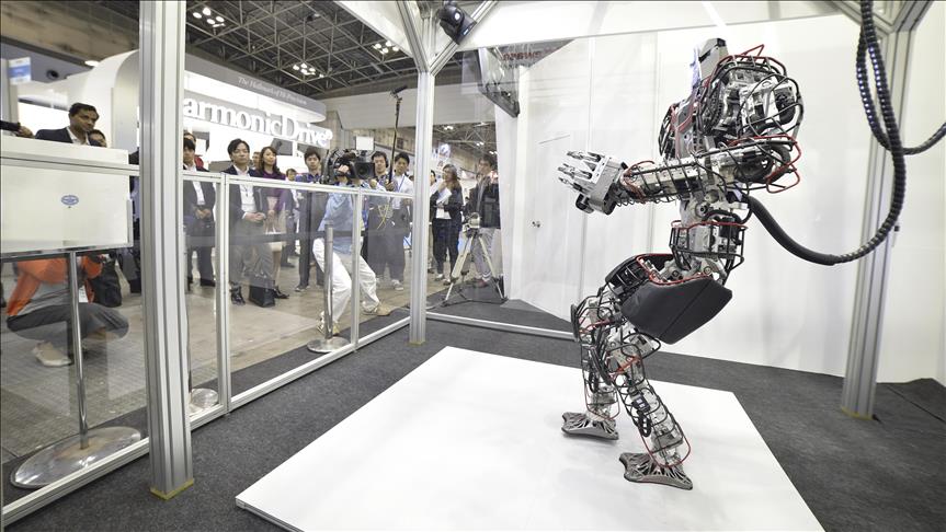 Deri në 2035-ën gjysma e vendeve të punës në Japoni do t’u takojnë robotëve