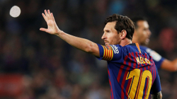 Barça fiton derbin ndaj Sevillës, lëndohet Messi