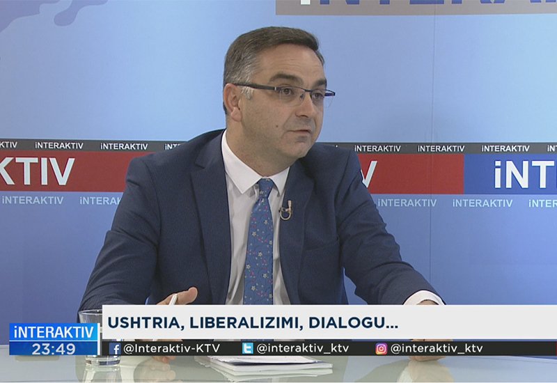 Tahiri tregon pse Haradinaj shkarkoi zëvendësministrin Cena dhe jo ministrat me aktakuzë