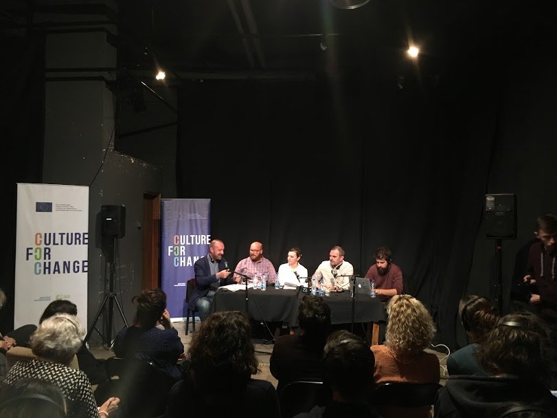 Skena  kulturore duhet të pavarësohet për ta mposhtur politikën