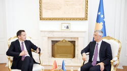Thaçi e njofton ministrin e Brendshëm malazez për transformimin e FSK-së në ushtri