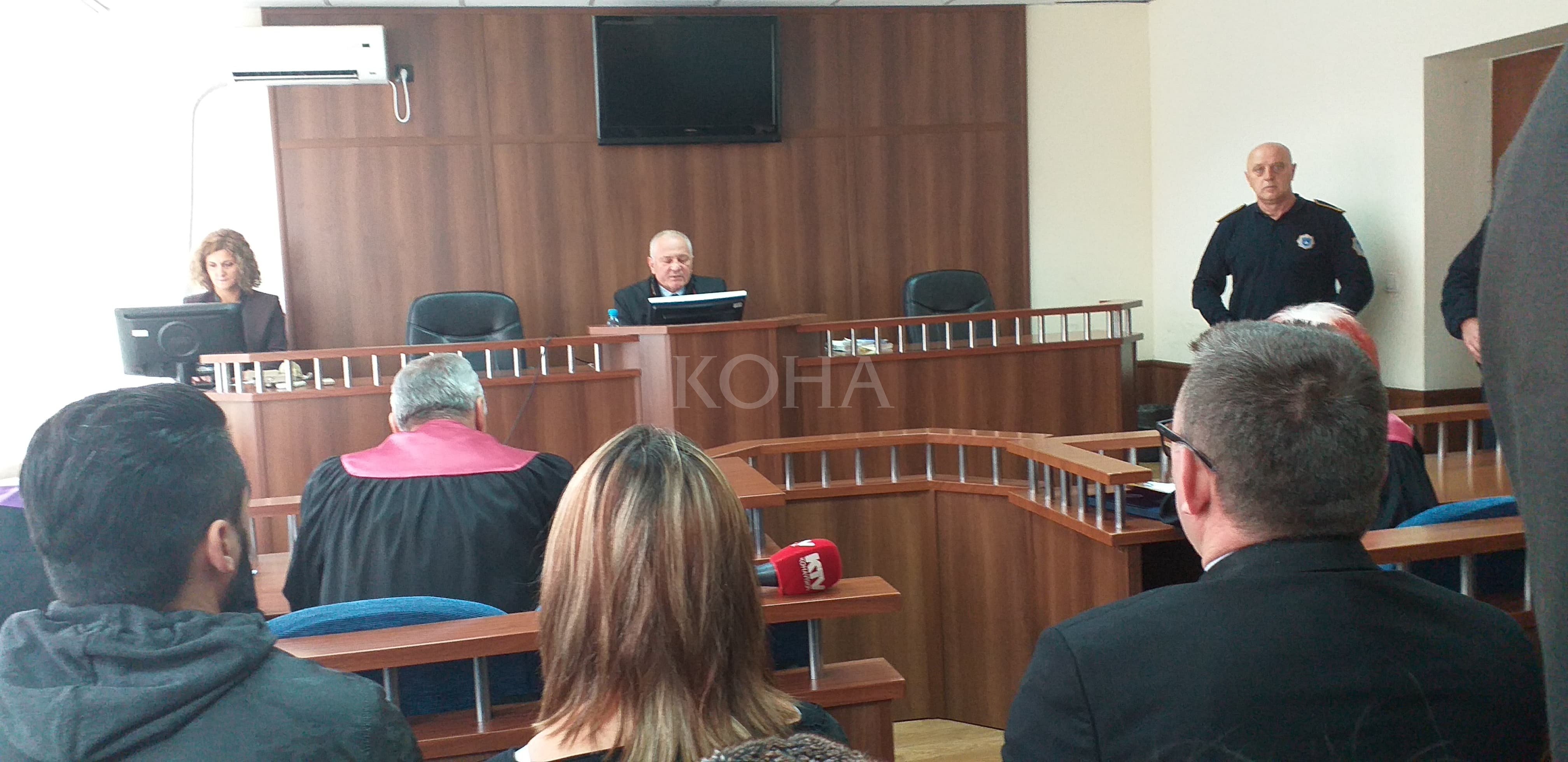 Nis gjykimi ndaj Nrecajt që vrau bashkëshorten dhe vajzën e tij