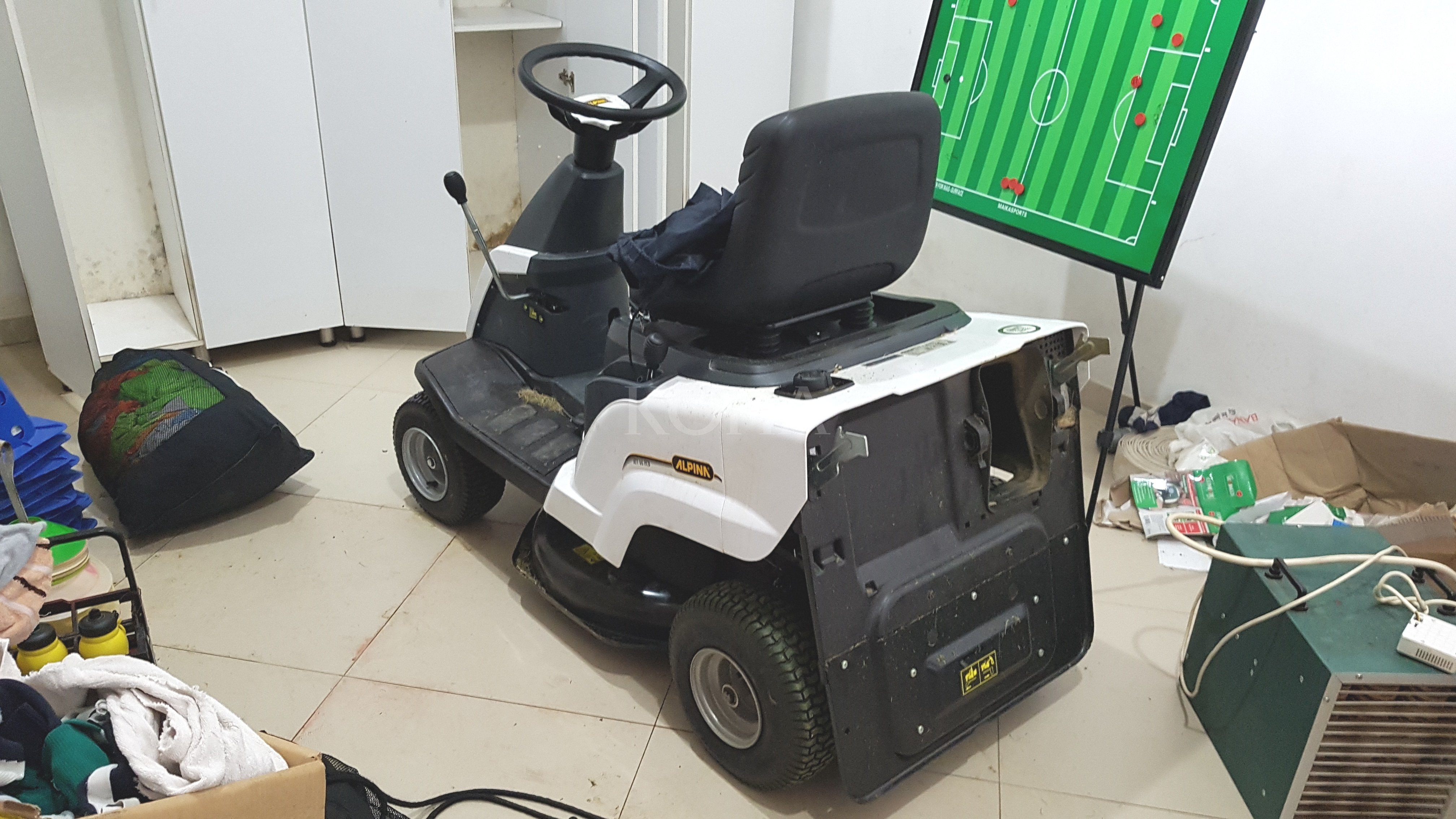 Zvarritet zbardhja e nënshkrimit të një dokumenti zyrtar në Pejë