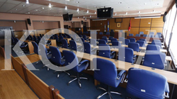 Sërish përplasje pozitë - opozitë për NPB-në në Kuvendin Komunal të Prishtinës