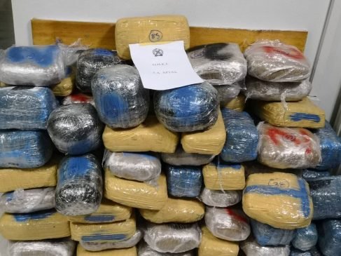 Kapet 192 kg drogë në kufi me Greqinë, në pranga çifti shqiptar dhe ai grek