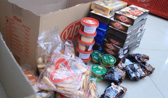 Në Skenderaj konfiskohen produkte me afat të skaduar