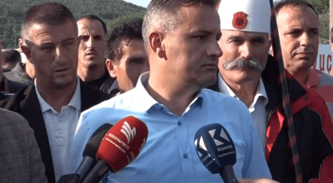 Jashari: Vuçiqi s’mund të kalojë në Drenicë pa kërkuar falje
