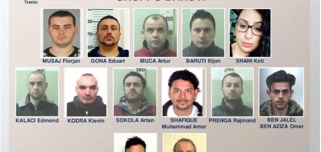 18 shqiptarë, njëri nga Kosova, të arrestuar për trafik droge