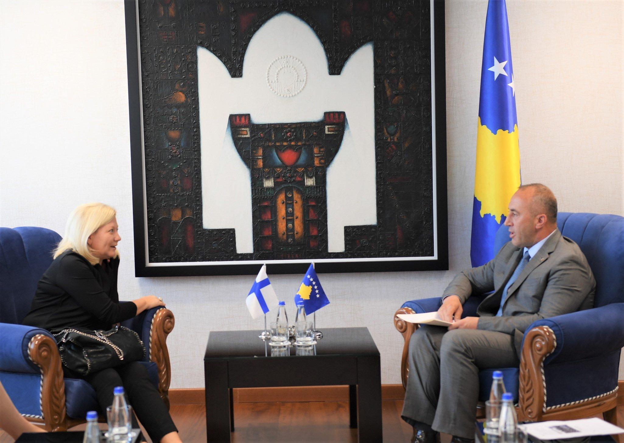Haradinaj i kërkon përkrahje ambasadores së Finlandës për pastrimin e Kosovës