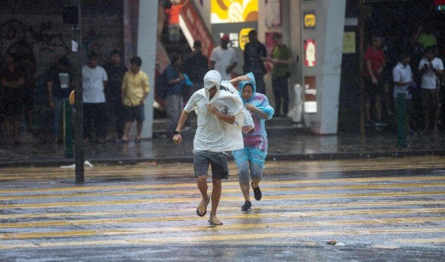 Tajfuni Mangkhut, së paku 25 të vdekur në Filipine