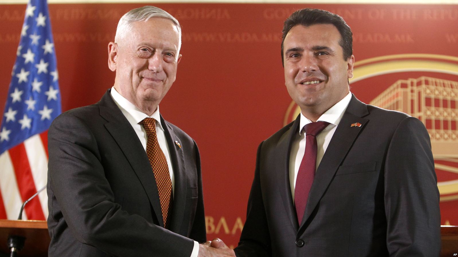 Mattis në Shkup akuzon Rusinë se po bën përpjekje për të ndikuar rezultatin e referendumit