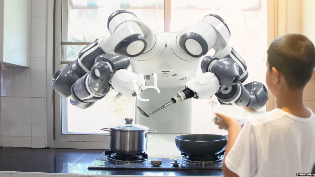 Robotët do të kryejnë 52 për qind të detyrave në vende të punës deri më 2025