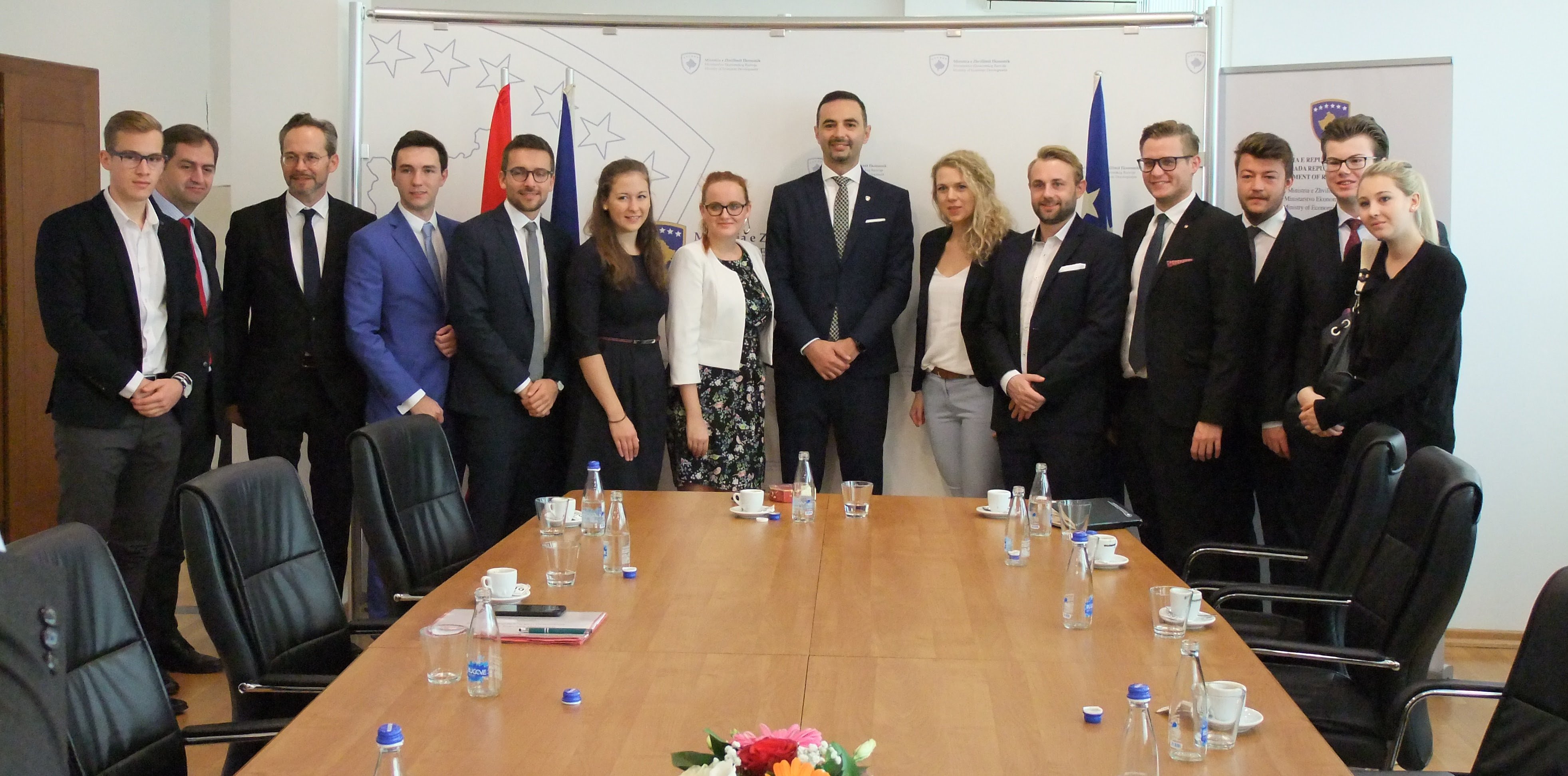 Ministri Lluka njofton parlamentarët austriakë me zhvillimet ekonomike në vend