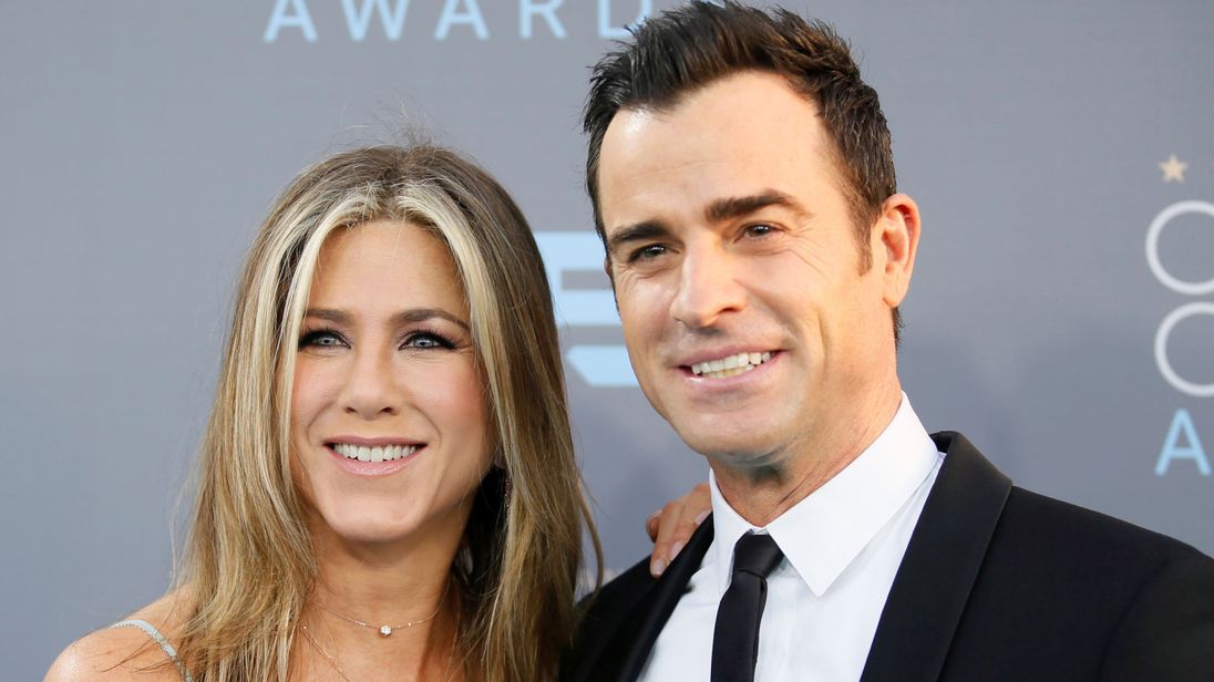 Justin Theroux flet për herë të parë pas divorcit me Jennifer Anistonin